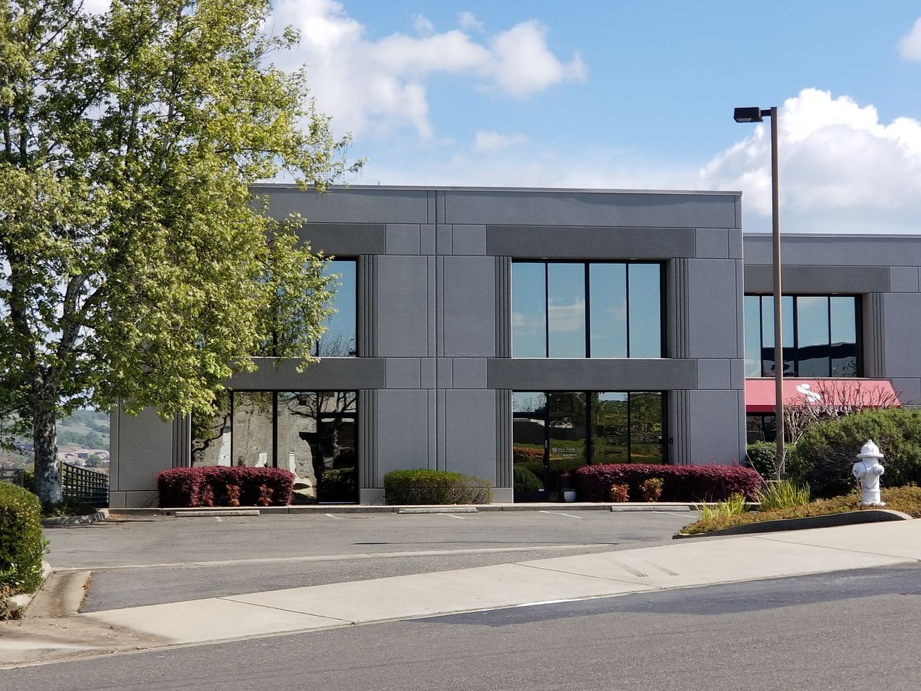Windplay Business Center/4970: 4970 Windplay Dr, El Dorado Hills, CA 95762